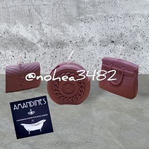 Handbag-themed Soy Candles!